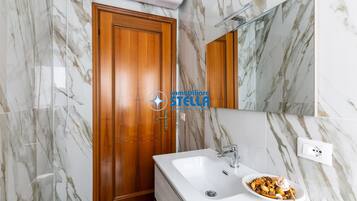 Shower, bidet