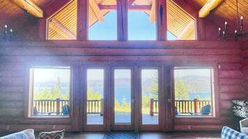 Smart TV, table tennis