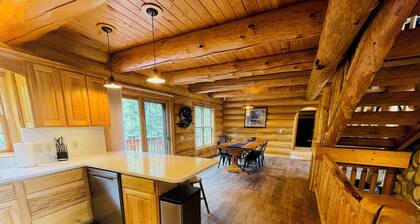 Lake View Cabin on Lake Pend Oreille/Sandpoint - PingPong/Pool Table/Cinema Room