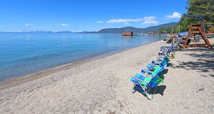 Alpine Serenity: Cozy Condo with Tennis, Fireplace, & BBQ in Incline Village