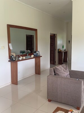 Interior - Family Getaway 15 mins from Nadi CBD (Nadi)