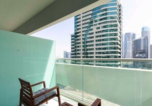 Property grounds - Pristine 1 BR at Reva Residences (Dubai)