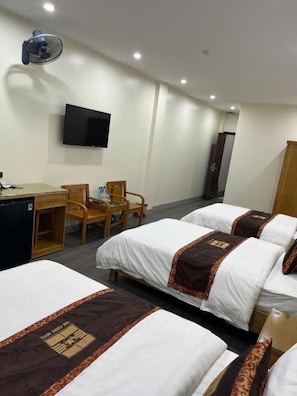 Phòng 3 | Minibar, màn/rèm cản sáng, truy cập Internet không dây miễn phí 