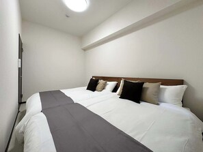 2 Schlafzimmer, Bügeleisen/Bügelbrett, Bettwäsche