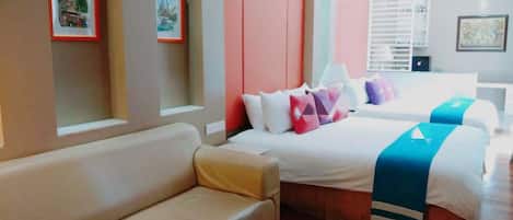 Villa – deluxe, bassengutsikt | 1 soverom, strykejern/-brett og sengetøy