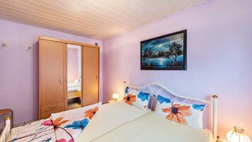 1 makuuhuone, silitysrauta/-lauta, ilmainen Wi-Fi