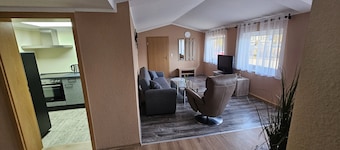 Apartment 'Ferienwohnung Am Schwanenteich' with Wi-Fi