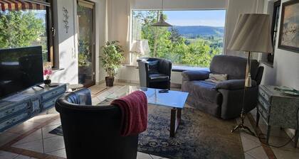 Apartment 'Unter Linden' with Private Terrace, Private Garden and Wi-Fi