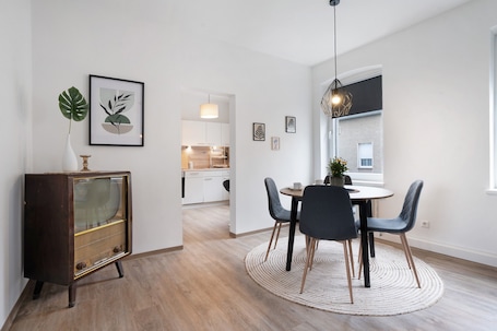 Dining. Apartment 'Ferienwohnung Finsterwalde 2' with Wi-Fi