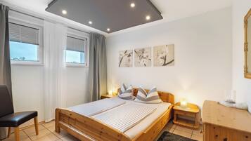 2 bedrooms, free WiFi, bed sheets