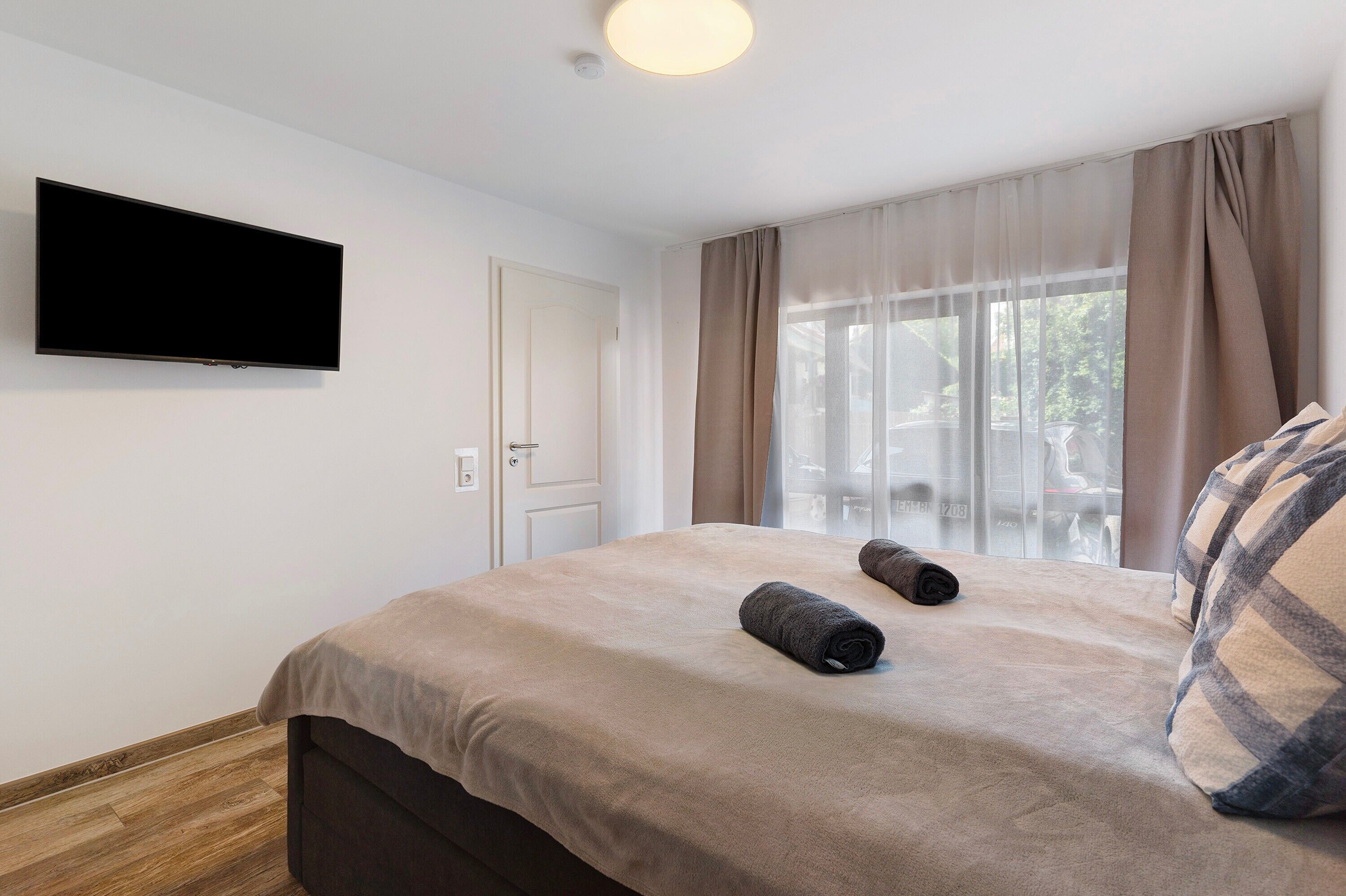 1 bedroom, free WiFi, bed sheets