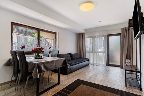 Air-Conditioned Apartment Santa Gabriella with Private Terrace and Wi-Fi