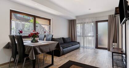 Air-Conditioned Apartment Santa Gabriella with Private Terrace and Wi-Fi