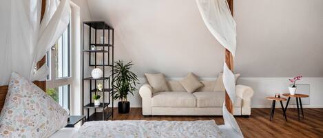 4 slaapkamers, een strijkplank/strijkijzer, gratis wifi, beddengoed