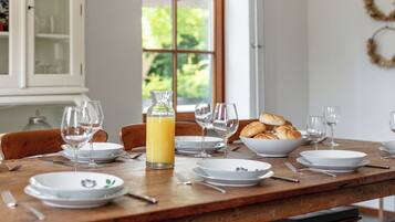 تناول الطعام