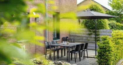 Very nice farmhouse with a large terrace