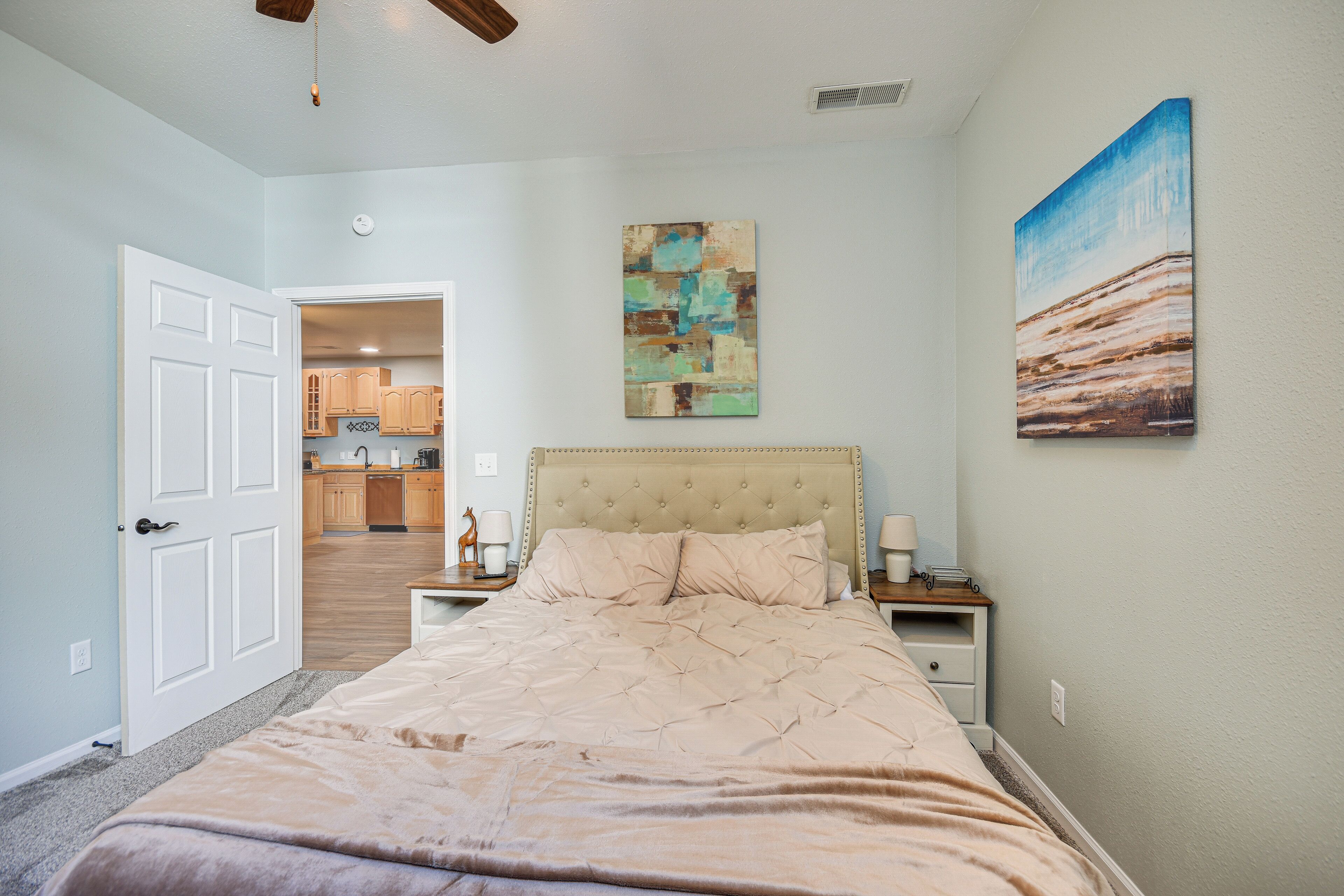 3 bedrooms, desk, iron/ironing board, WiFi