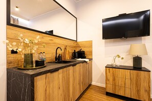 Apartment, Smoking