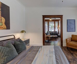 1 chambre, bureau, fer et planche à repasser, Wi-Fi gratuit