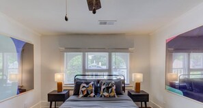 3 habitaciones, escritorio, tabla de planchar con plancha y wifi gratis 