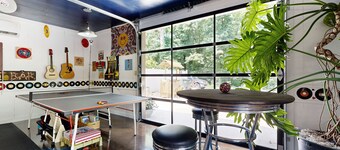 Poolside guest house with ping pong & washer/dryer near Tennessee River