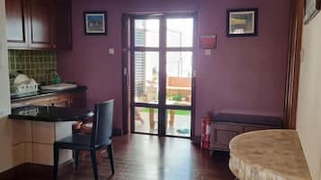 Grand Villa | 1 bedroom, iron/ironing board