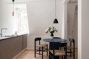 Dining - Kings Square apt. 5 by Daniel&Jacob's (København)