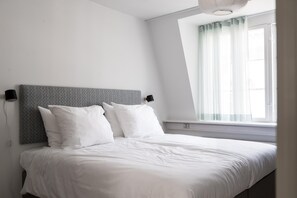 2 bedrooms, iron/ironing board, travel cot, WiFi - Kings Square apt. 5 by Daniel&Jacob's (København)
