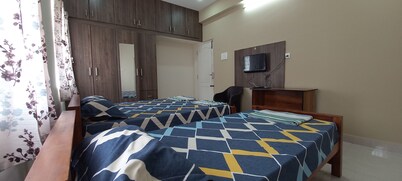 Shantham Service Apartments Indumangar