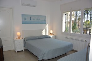 6 dormitorios, tabla de planchar con plancha, cuna de viaje