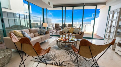 8 minutes by car from Sitges · Villa Kala · 15-minute walk to the beaches