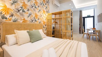 Fer et planche à repasser, Wi-Fi gratuit, draps fournis