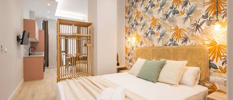 Fer et planche à repasser, Wi-Fi gratuit, draps fournis