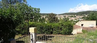 Location de Vacances à Lorgues Avec vue sur la Ville