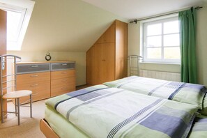 1 soverom, strykejern/-brett, wi-fi (inkludert) og sengetøy