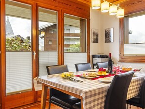 Dining - Pavillons A by Interhome (Champery)
