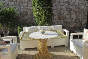 Outdoor dining - Villa Julia Comfortable holiday residence (Costa Calma,Fuerteventura)
