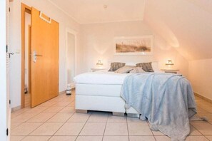1 Schlafzimmer, Bügeleisen/Bügelbrett, Internetzugang