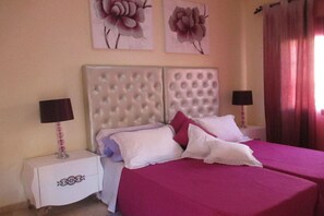 2 bedrooms, desk, iron/ironing board, free WiFi - Villa Romeo Comfortable holiday residence (Costa Calma,Fuerteventura)