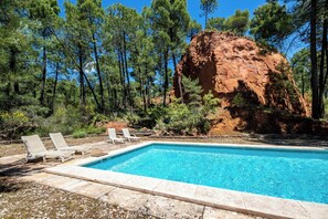 Outdoor pool - Agréable Havres de Paix à Roussillon (Roussillon)
