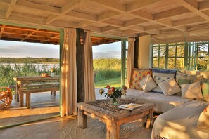 เคบินโรแมนติก | บริเวณนั่งเล่น