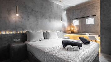 1 bedroom, iron/ironing board, travel cot, WiFi