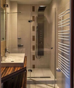 Shower - Karpacz Comfortable holiday residence (Karpacz)