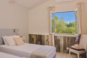 2 habitaciones, tabla de planchar con plancha, wifi y ropa de cama 