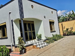 Fachada da propriedade