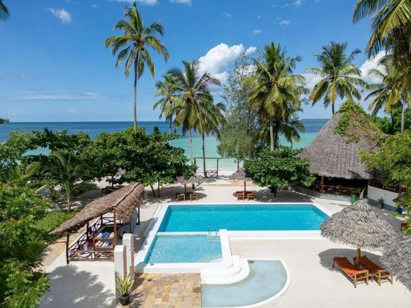 미니바, 객실 내 금고, 각각 다른 스타일의 인테리어, 각각 다르게 가구 비치