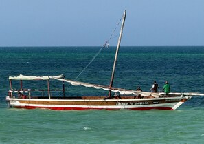 Boating - MANOLO Beach Resort (Uroa)