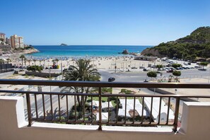 إطلالة من الشرفة