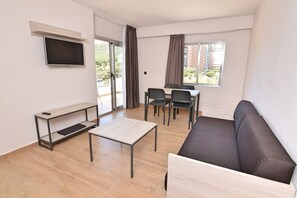 標準公寓, 部分海景 | 起居區