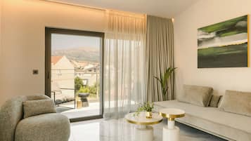 1 habitación, minibar, caja de seguridad en la habitación y escritorio